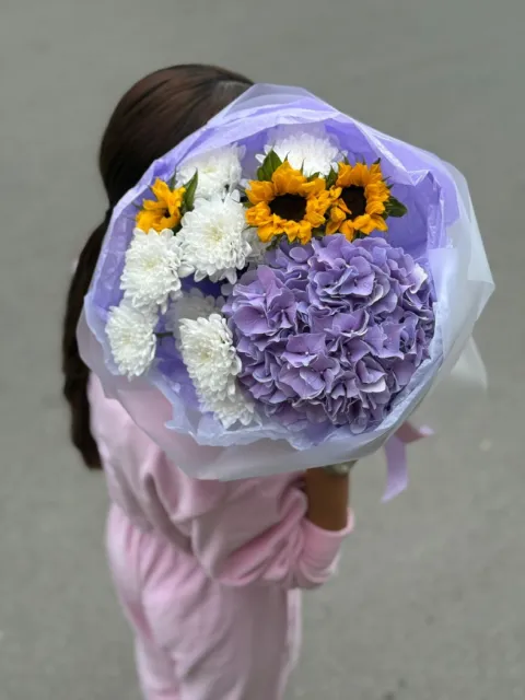 Букет из хризантем и гортензий «Sweet summer»